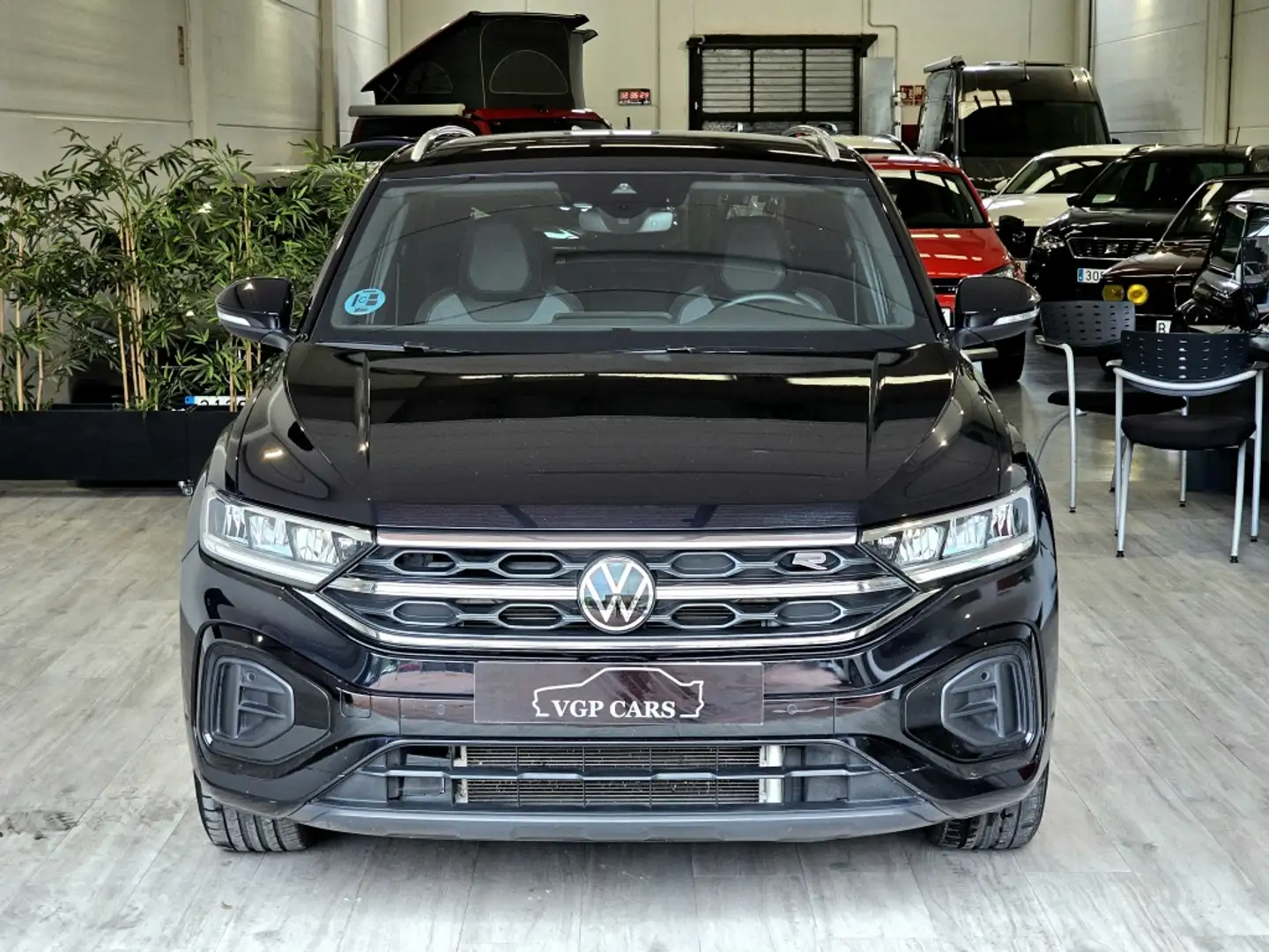 Volkswagen T-Roc 1.5 TSI R-Line kW DSG7 110KW Negro - 2