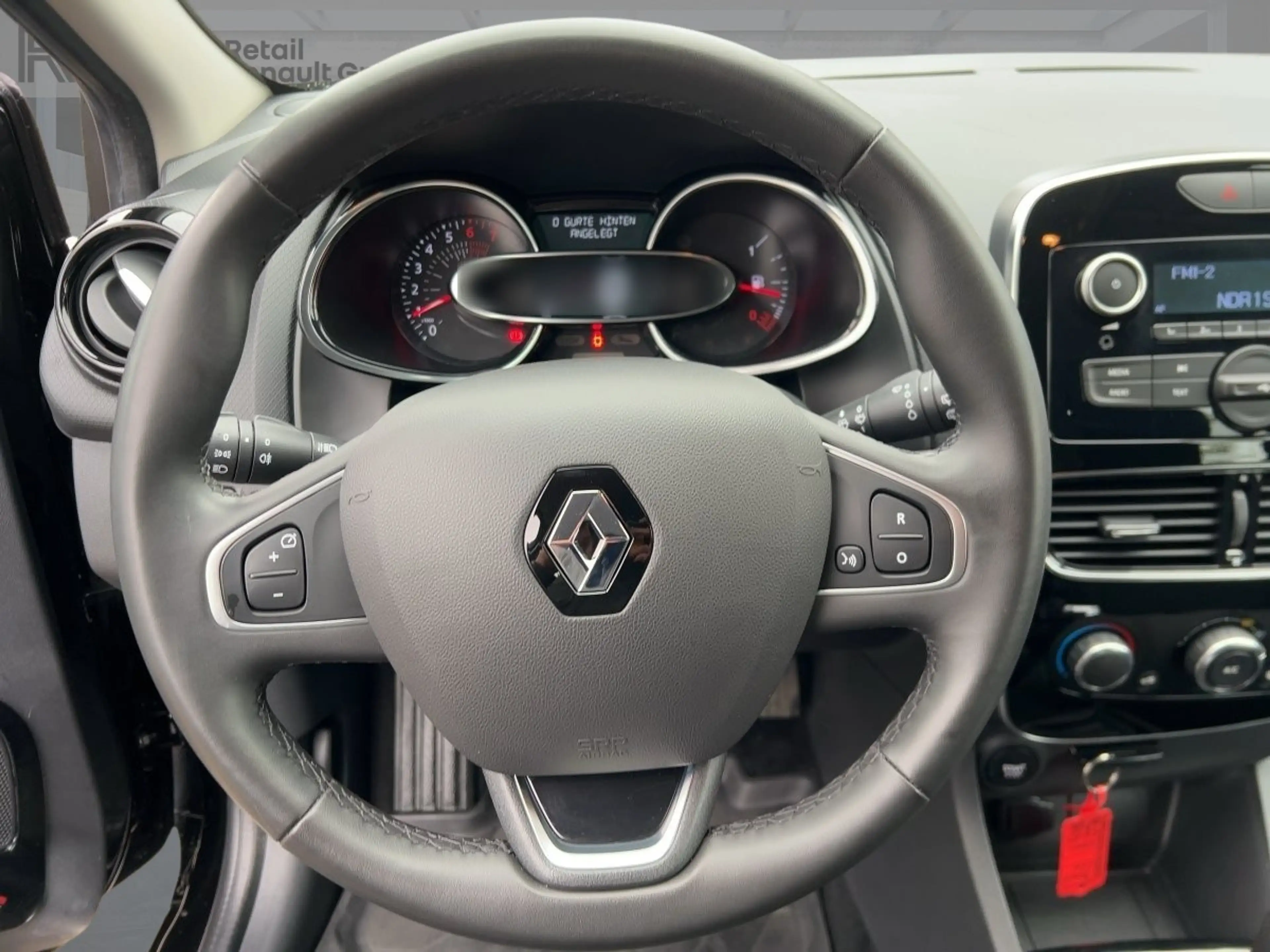 Renault Clio Grandtour LIMITED TCe 90 KLIMA BT ABS ESP ZV — photo 11