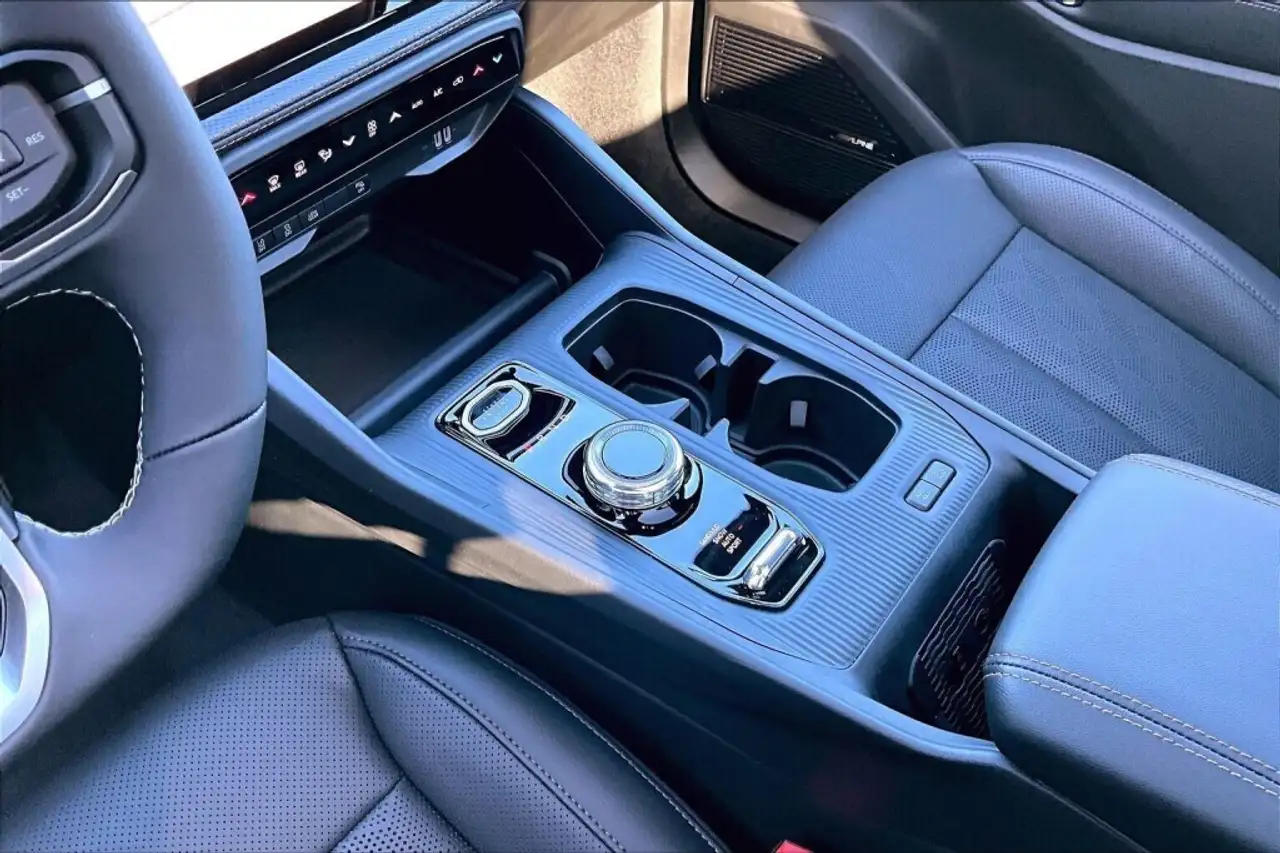 Jeep Cherokee снимка Jeep Cherokee