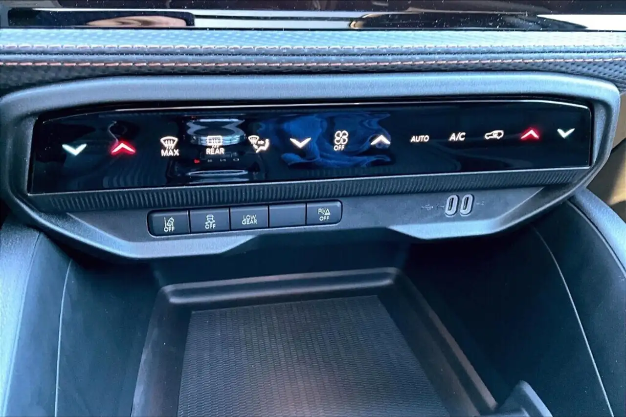 Jeep Cherokee снимка Jeep Cherokee