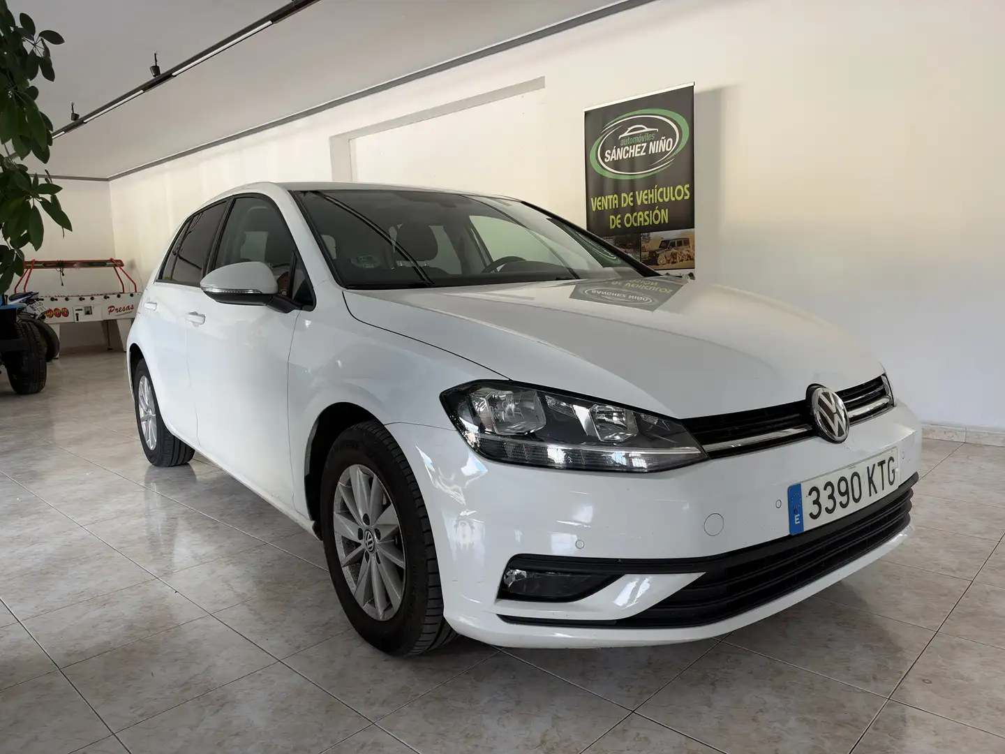 Volkswagen Golf 1.6TDI Advance 85kW Blanco - 2