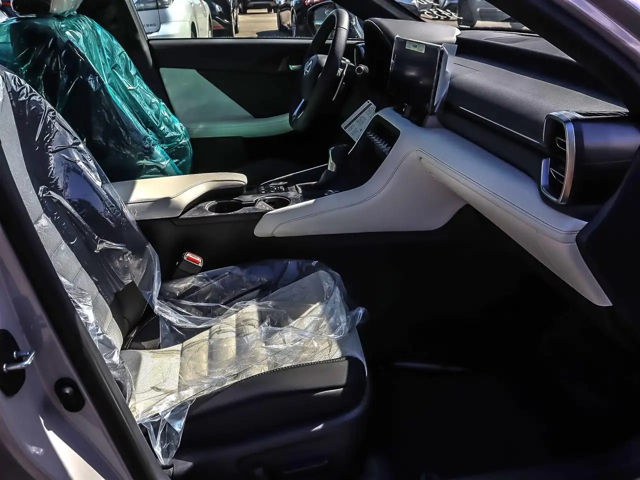 Lexus IS снимка Lexus IS