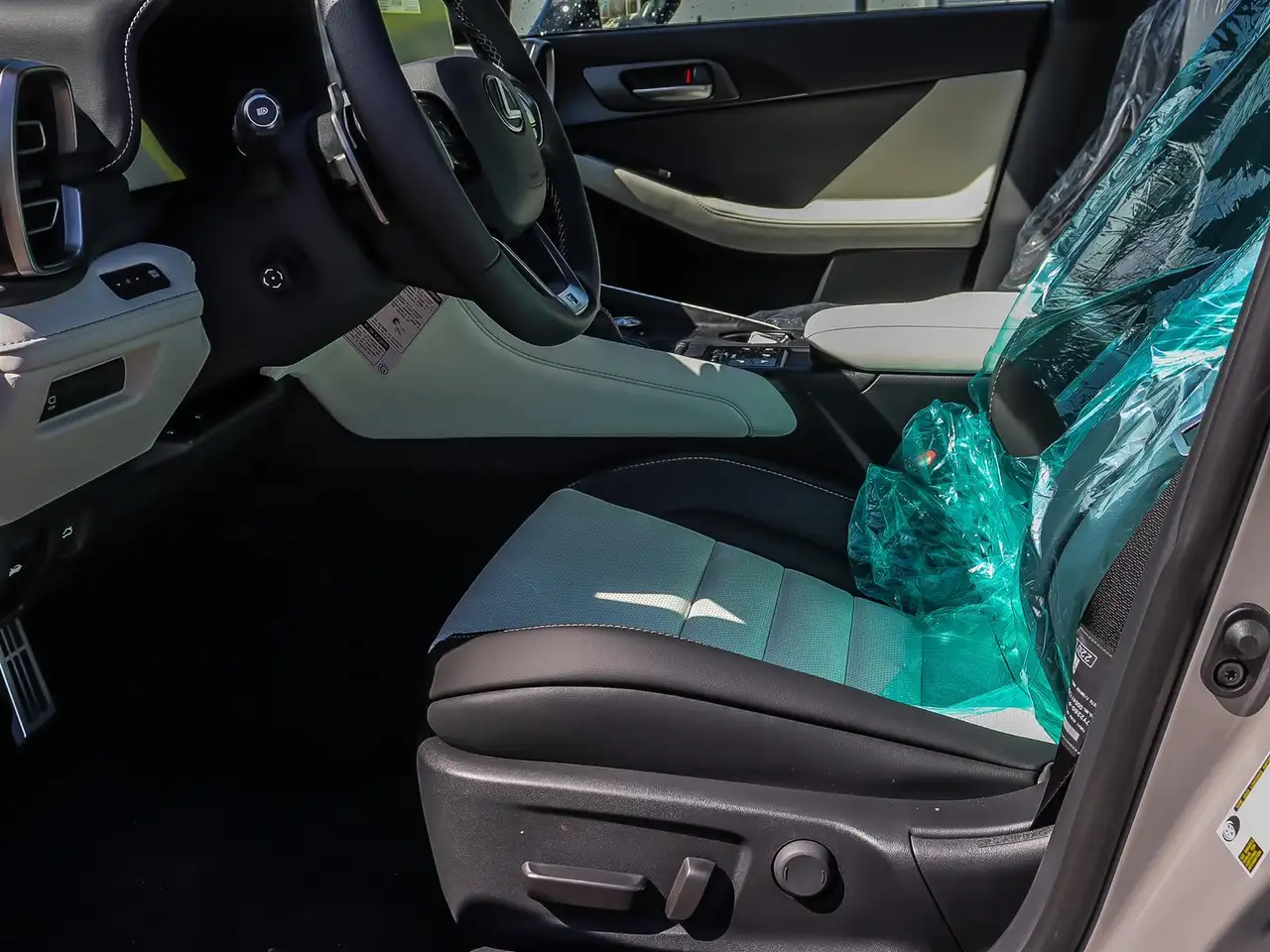 Lexus IS снимка Lexus IS