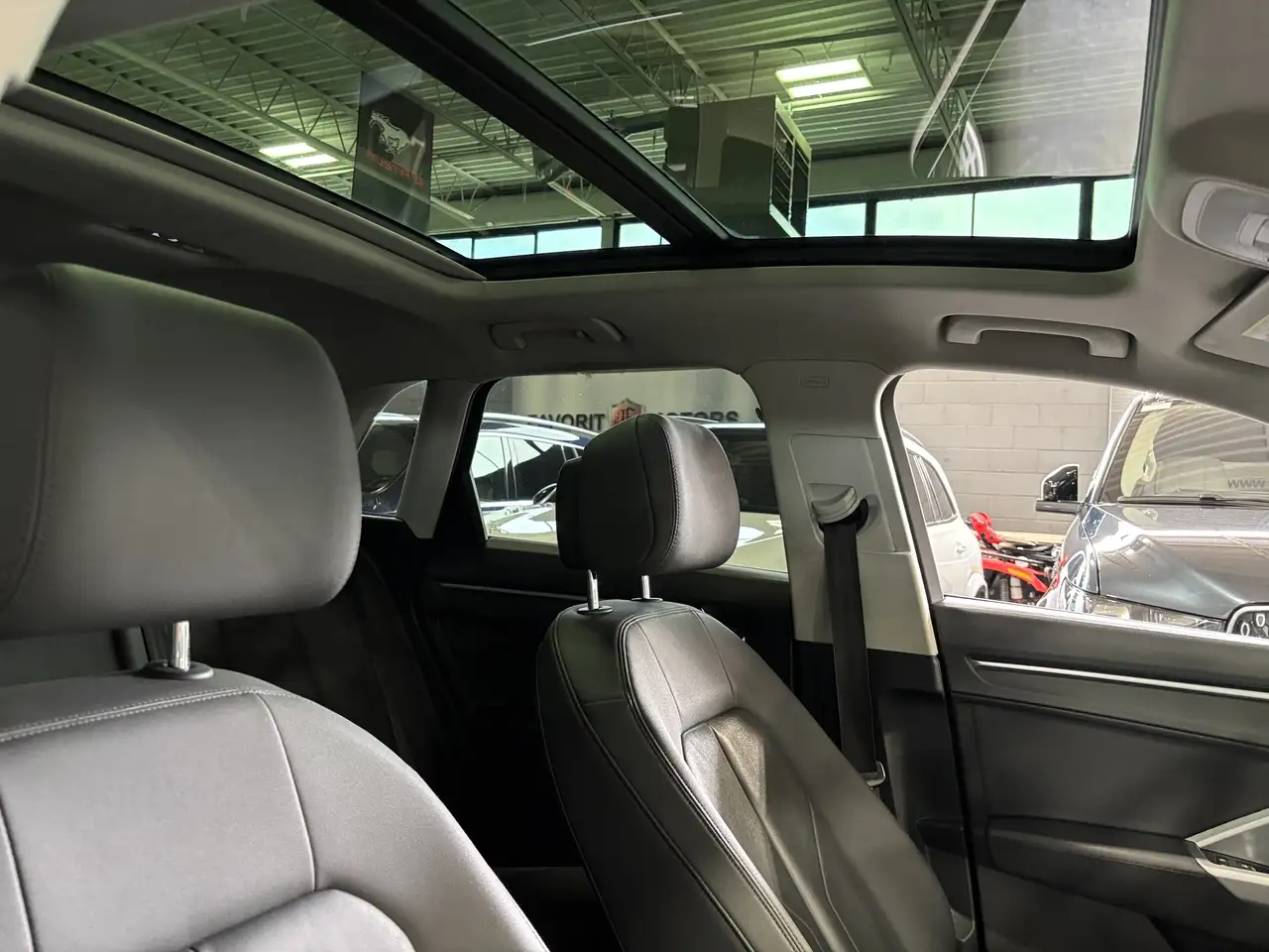 Audi Q3 снимка Audi Q3
