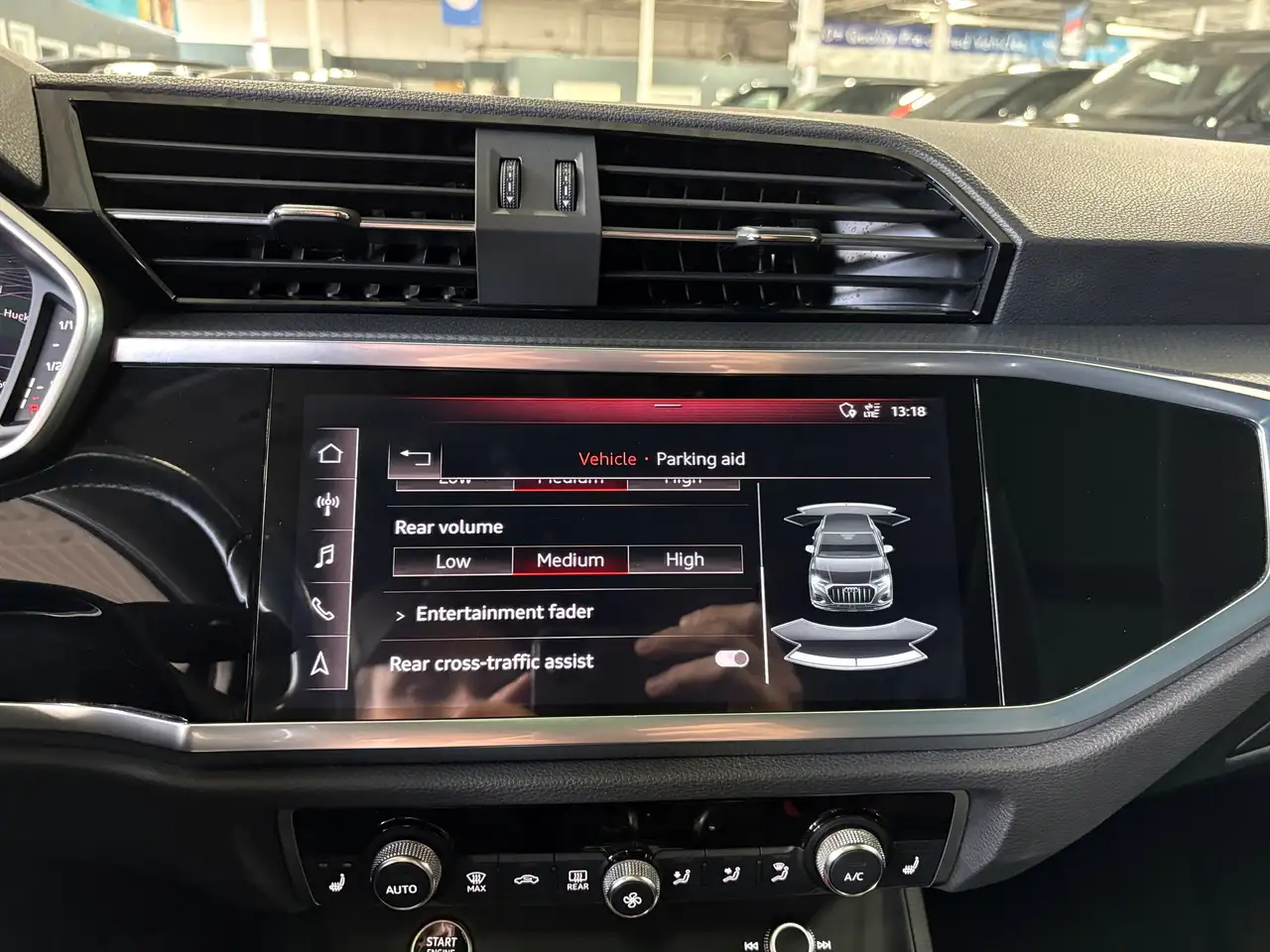 Audi Q3 снимка Audi Q3
