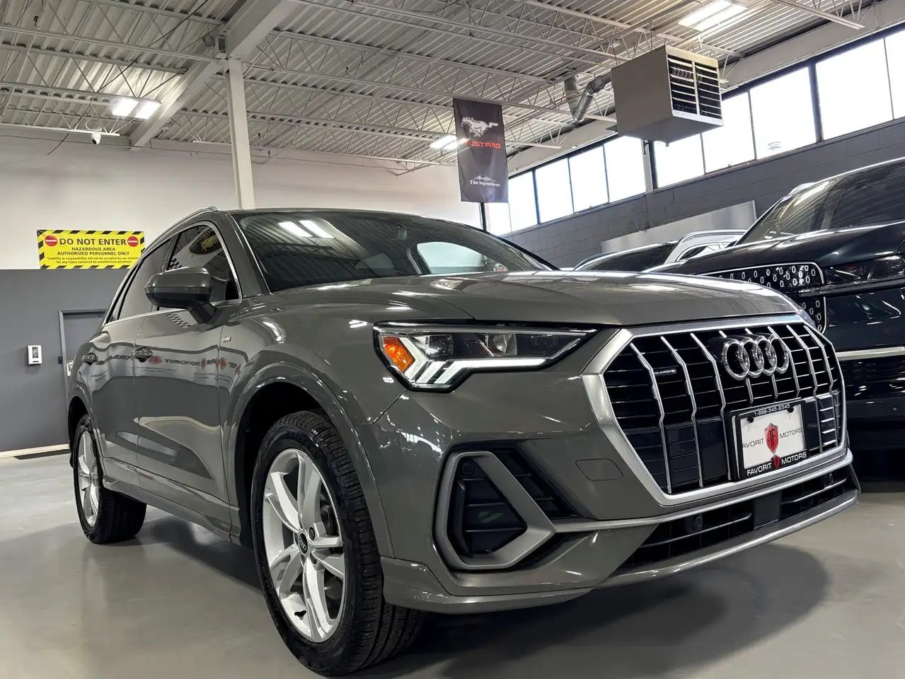 Audi Q3 снимка Audi Q3