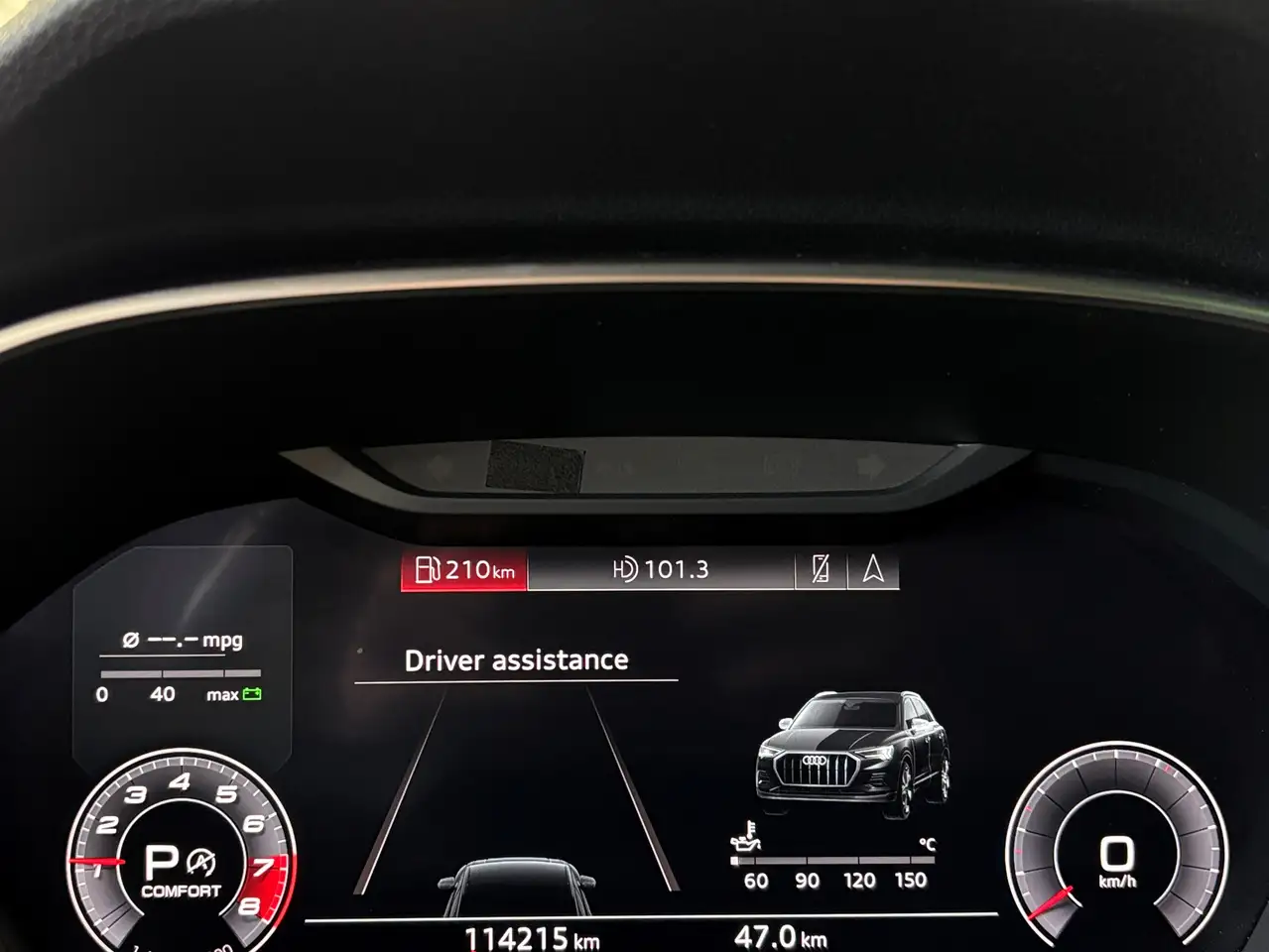 Audi Q3 снимка Audi Q3
