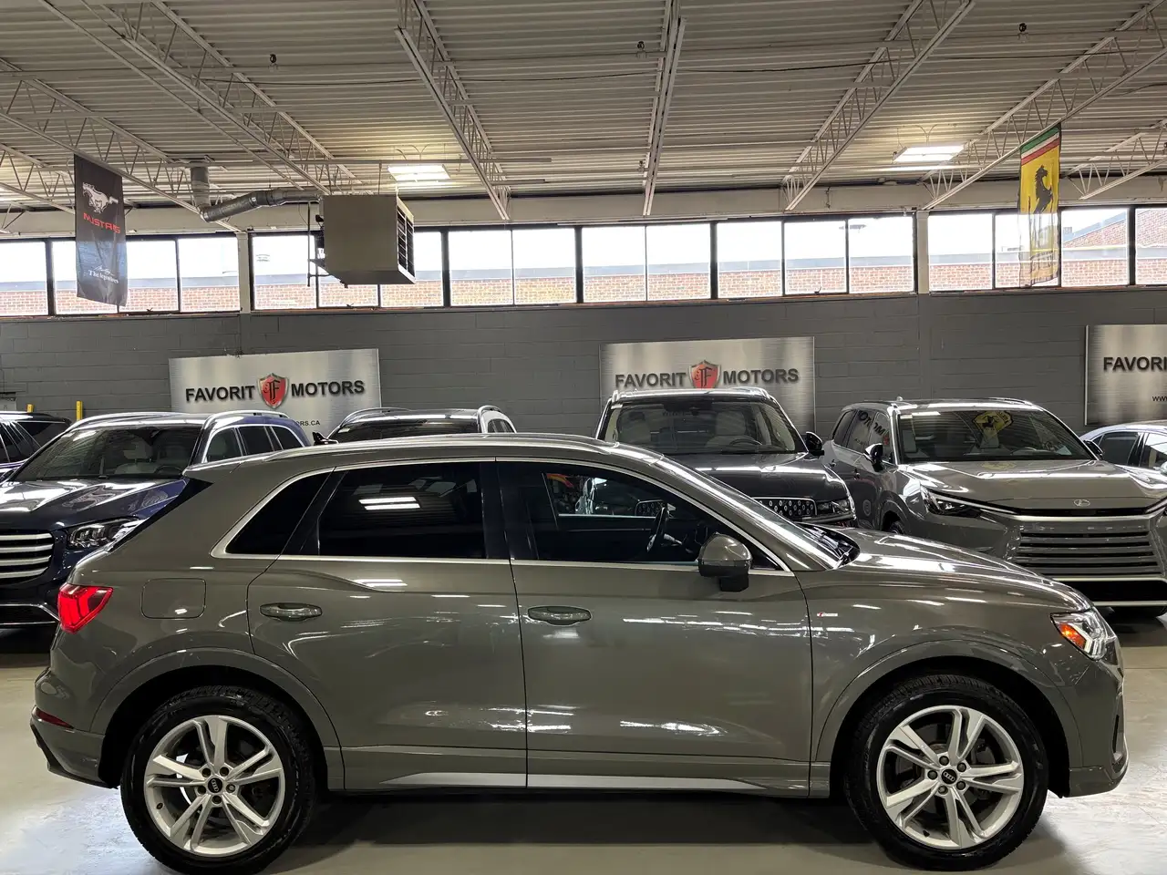 Audi Q3 снимка Audi Q3