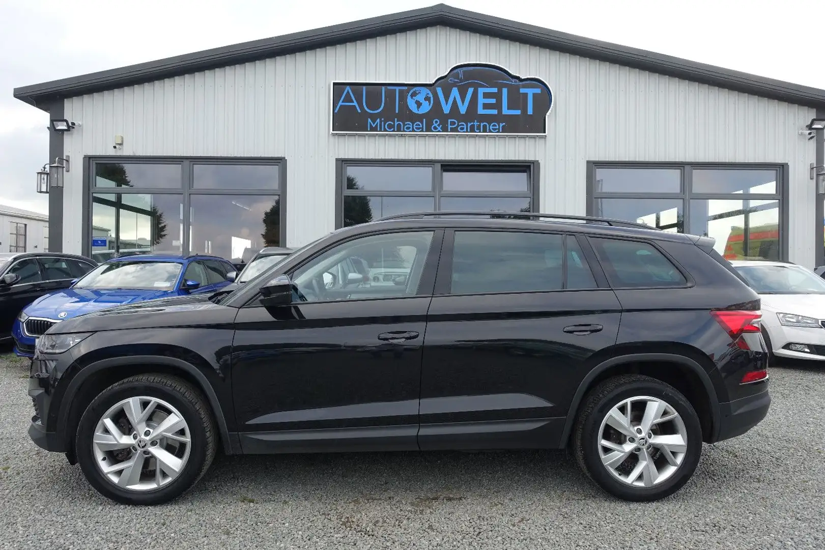 Skoda Kodiaq 2.0TDI DSG KLIMA ACC APP LED 360° CANTON Schwarz - 1