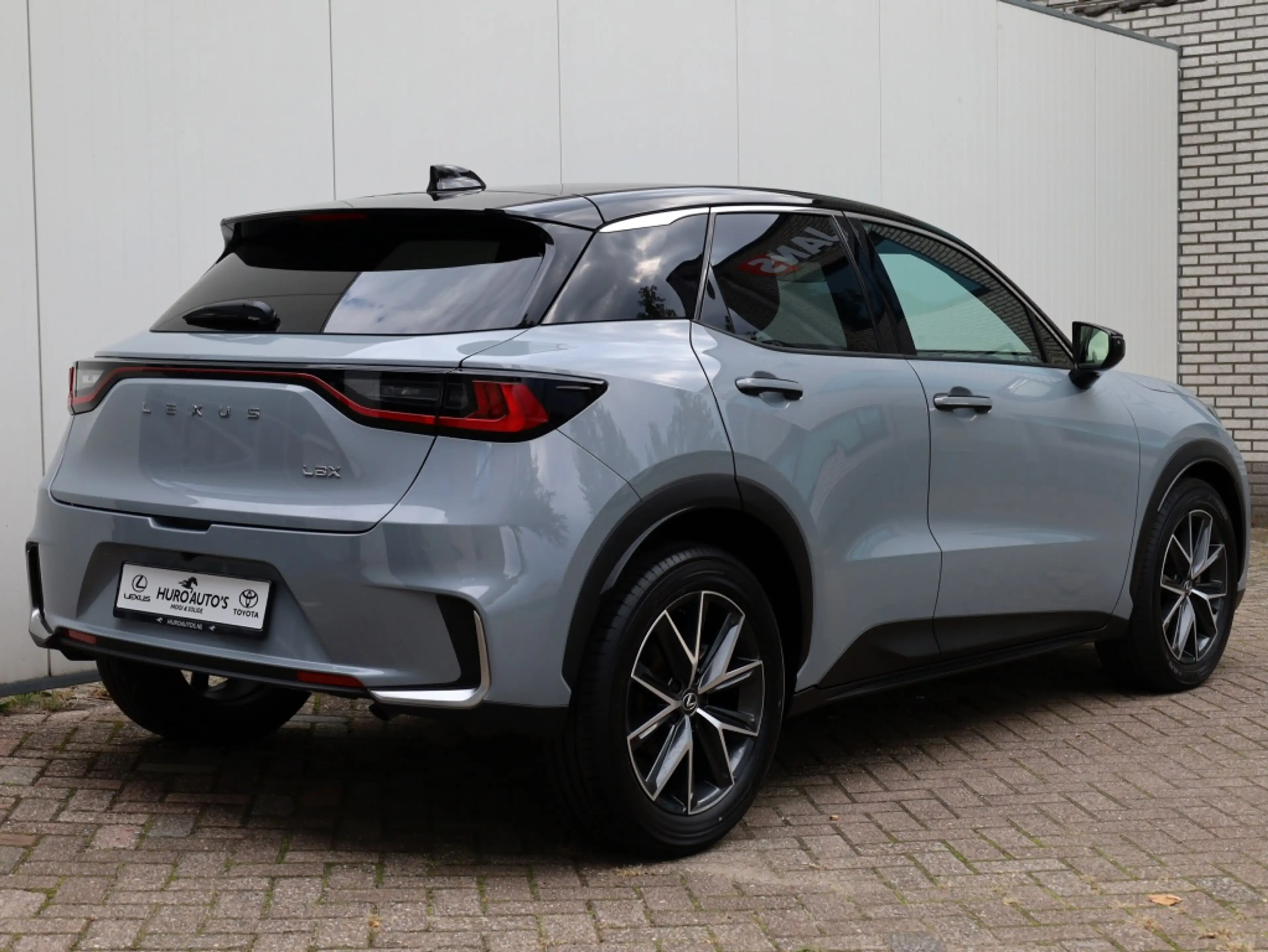 Lexus LBX 1.5 Cool 2WD | Carplay | Memory Seat | Leder/Suede — photo 36