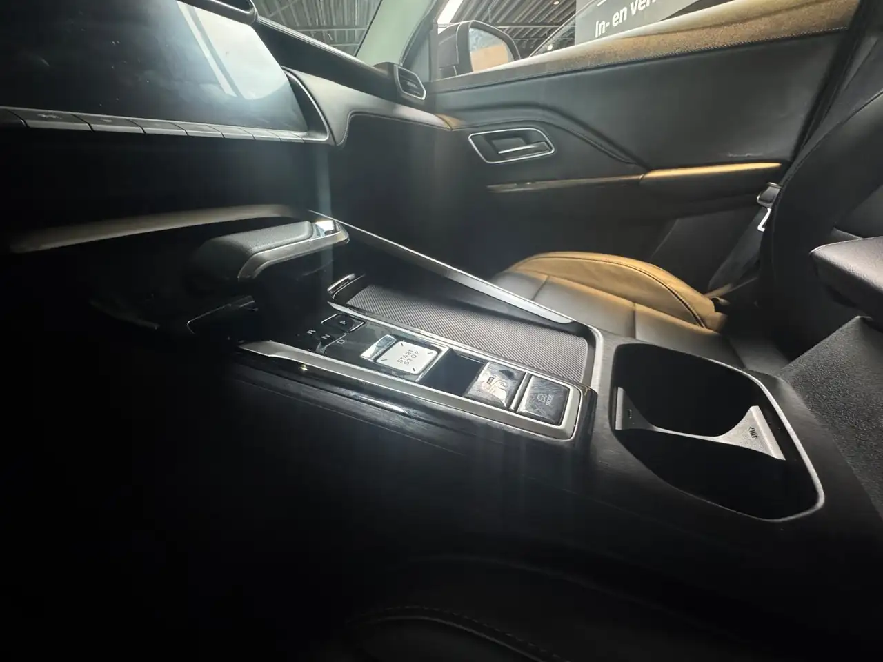 MG ZS MG Hybrid+ 1.5 Hybrid+ Luxury Leder interier Navia 10