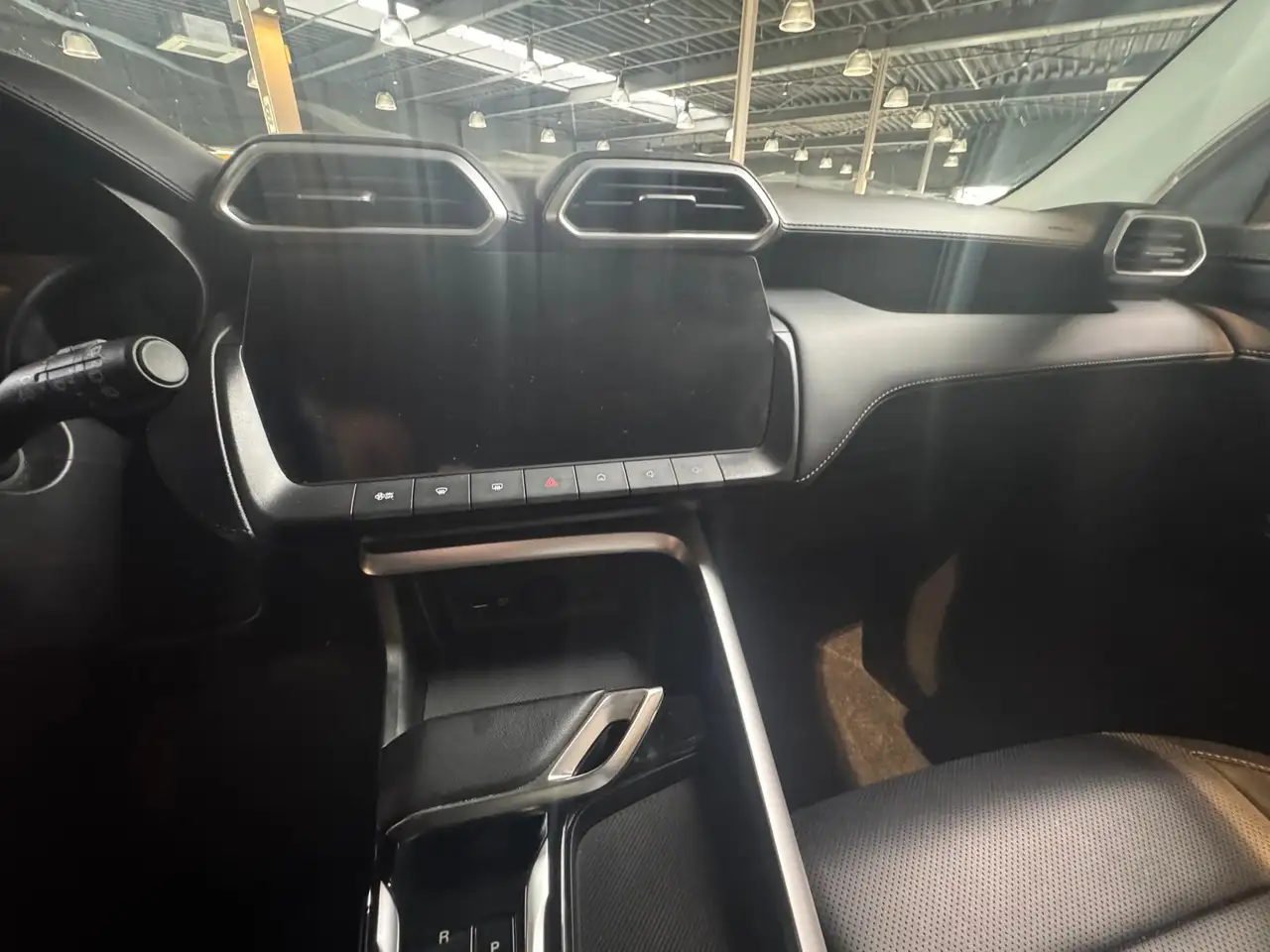 MG ZS MG Hybrid+ 1.5 Hybrid+ Luxury Leder interier Navia 9