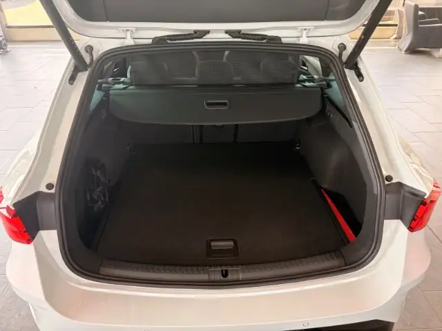 Cupra Leon view 9