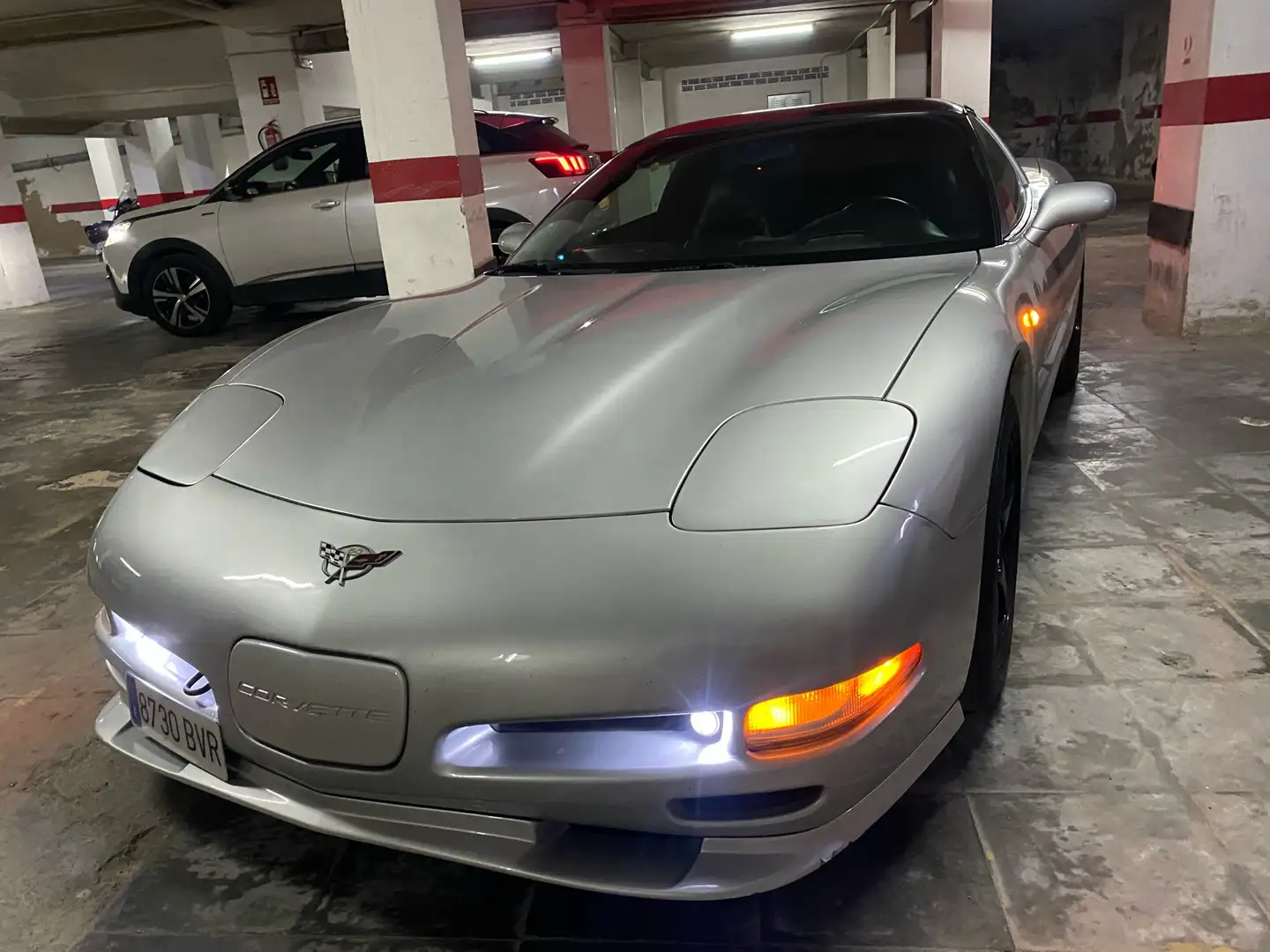 Chevrolet Corvette Coupé - 1