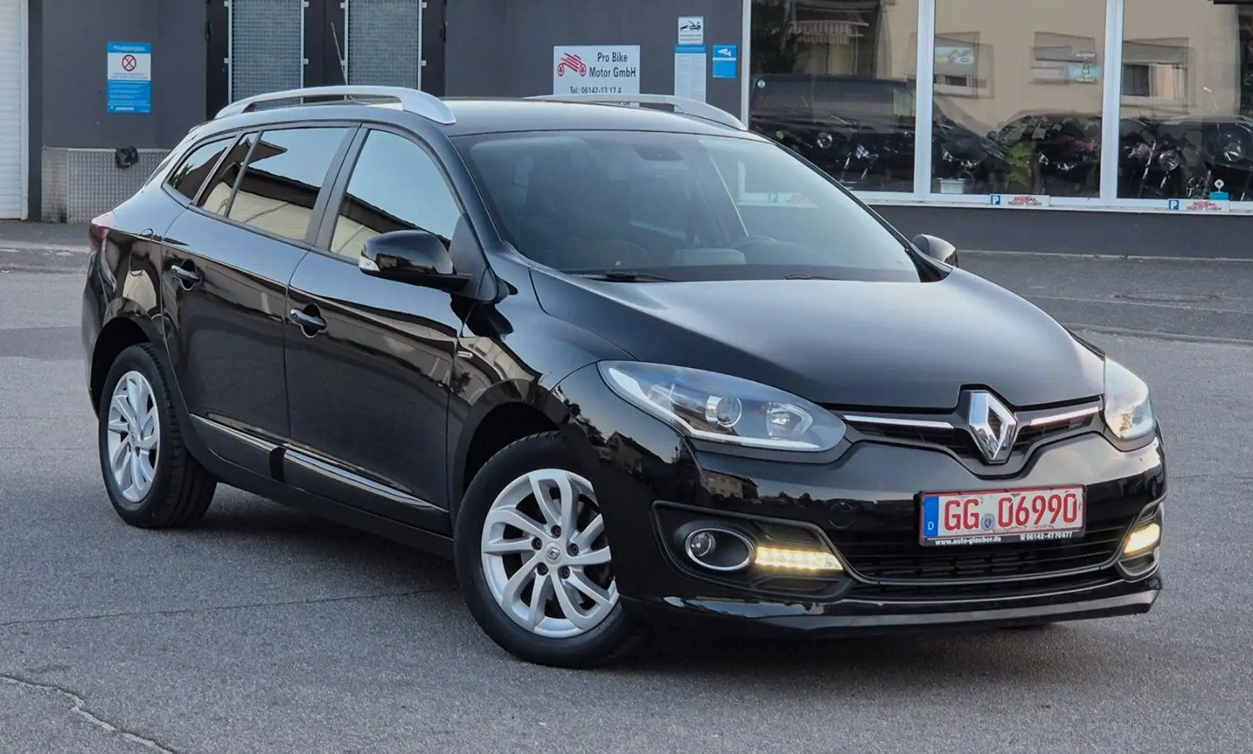 Renault Megane III DeLuxe *1. HAND* NAVI/PDC/SHZ/TÜV NEU Nero - 1