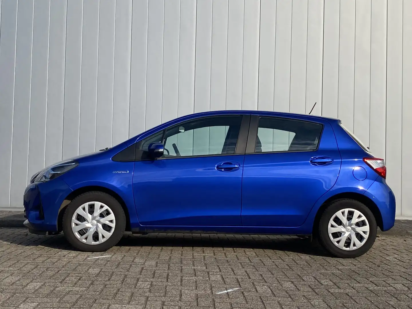 Toyota Yaris 1.5 Hybrid Active NL Auto Dealer Onderhouden Navig Blauw - 2