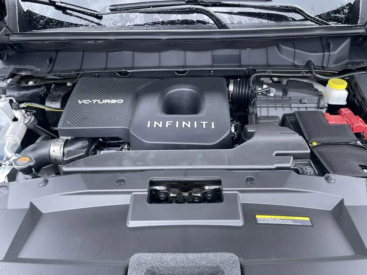 Infiniti снимка Infiniti