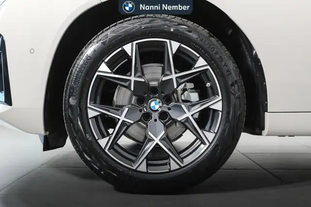 BMW X3 view 7