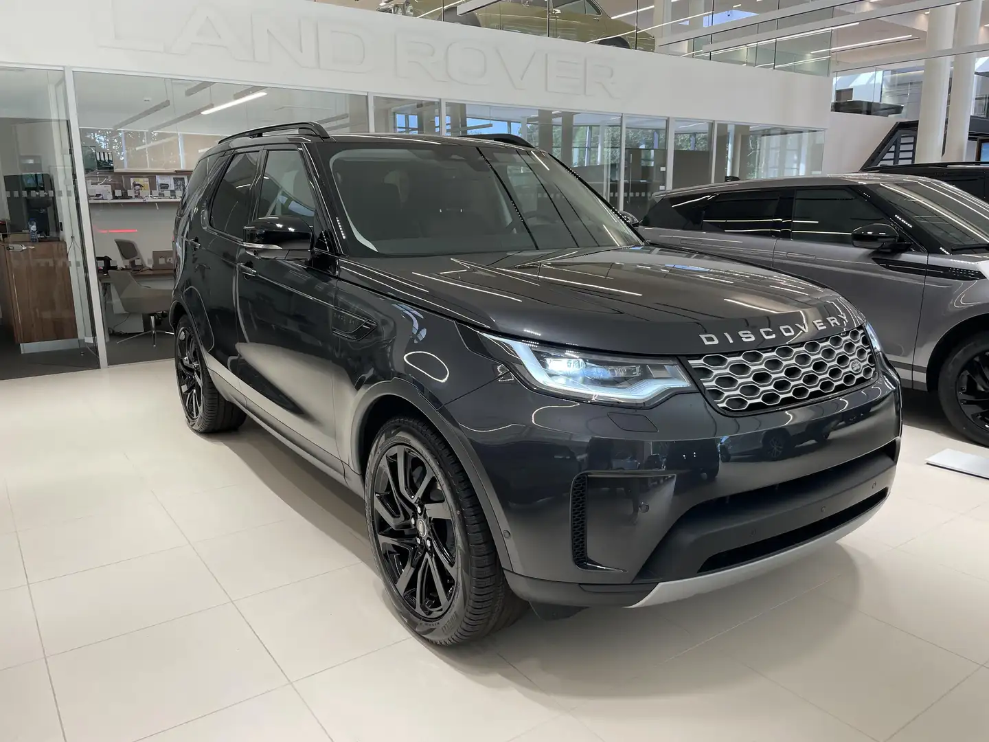 Land Rover Discovery D250 S *NEW MODEL 7-SEAT* Gri - 2