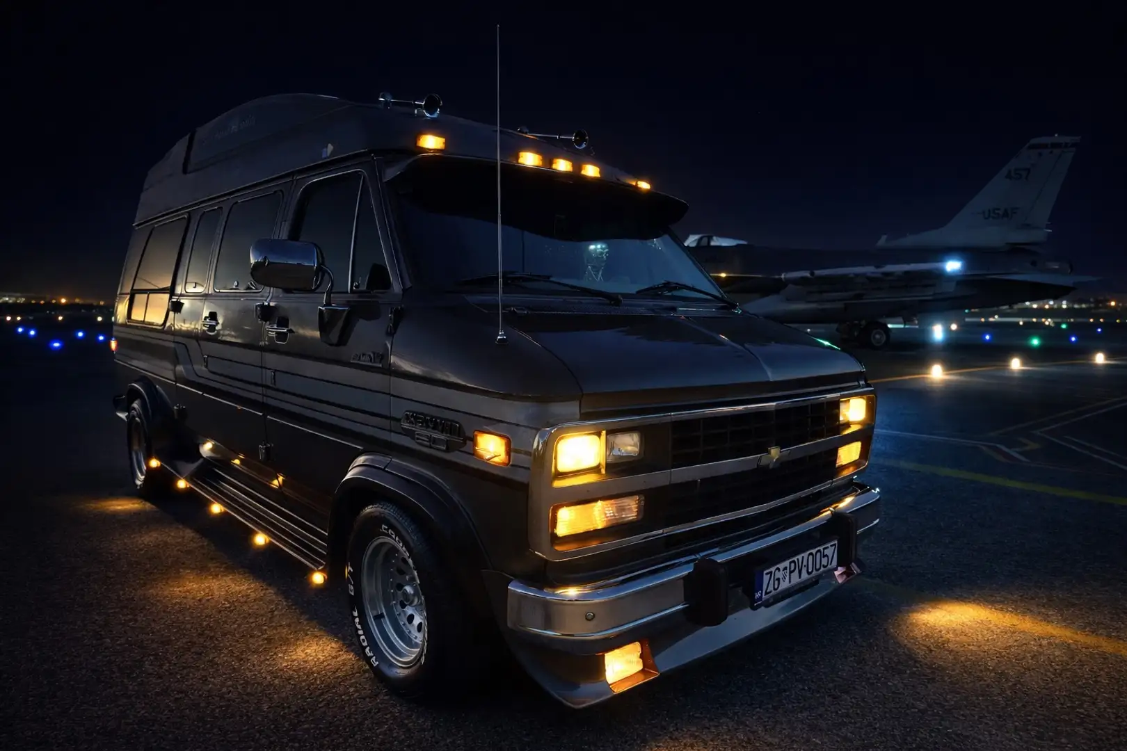 Chevrolet Chevy Van G20 5.7 - 2