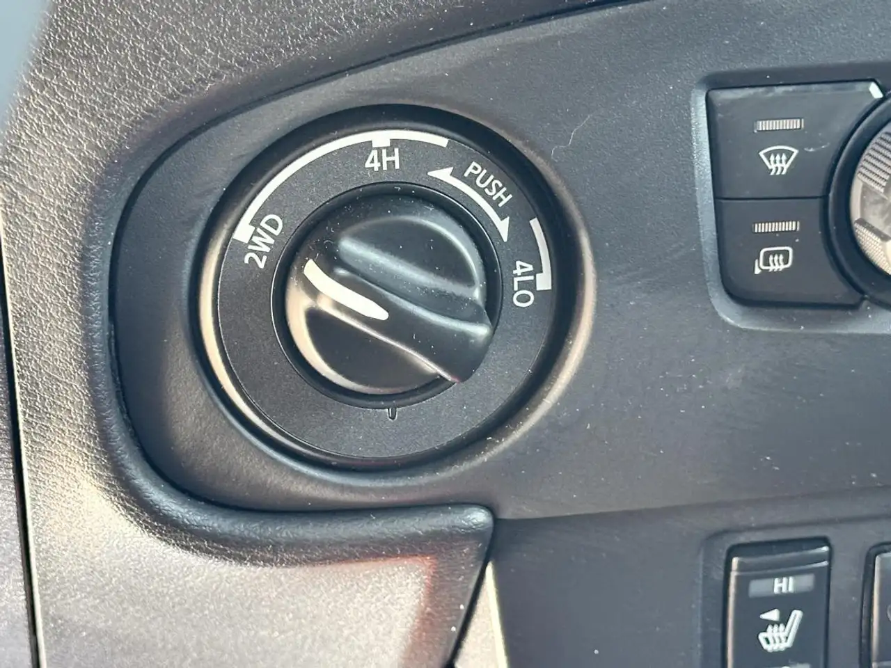 Nissan Frontier снимка Nissan Frontier