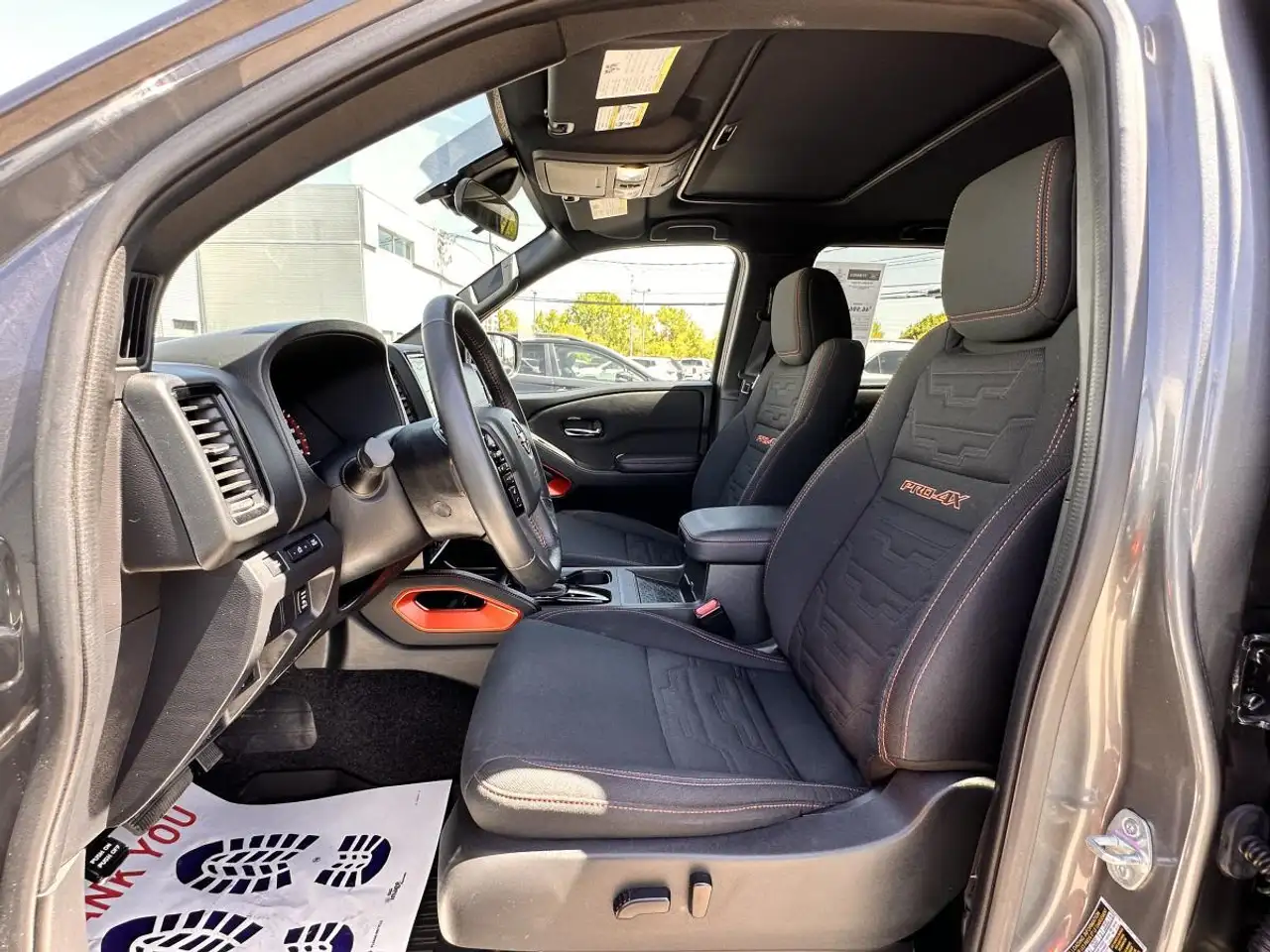 Nissan Frontier снимка Nissan Frontier