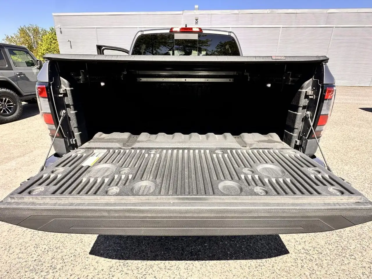 Nissan Frontier снимка Nissan Frontier