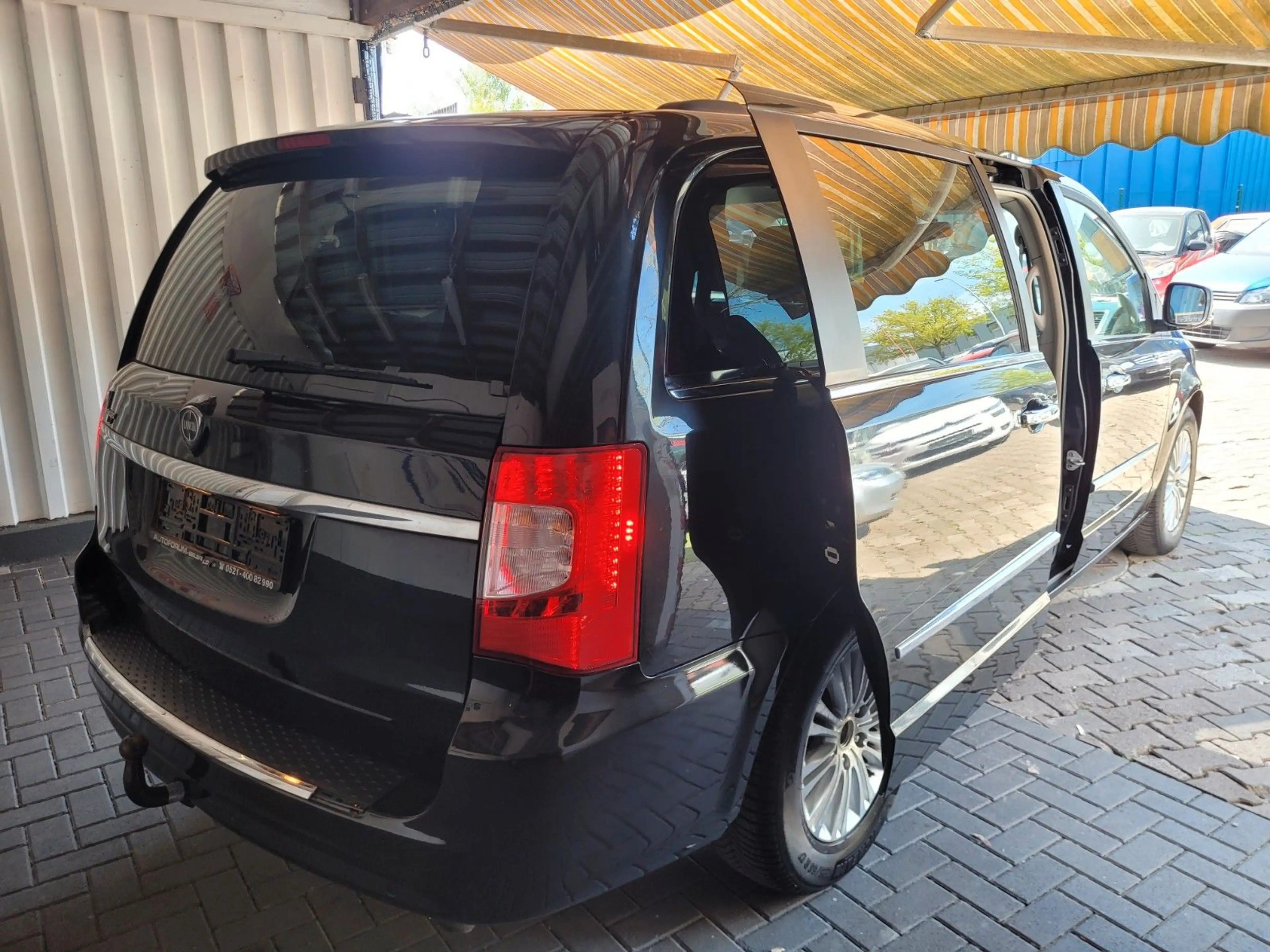 Lancia Voyager Gold*XENON*LEDER*NAVI*EL.SCHIEBTÜREN — photo 11