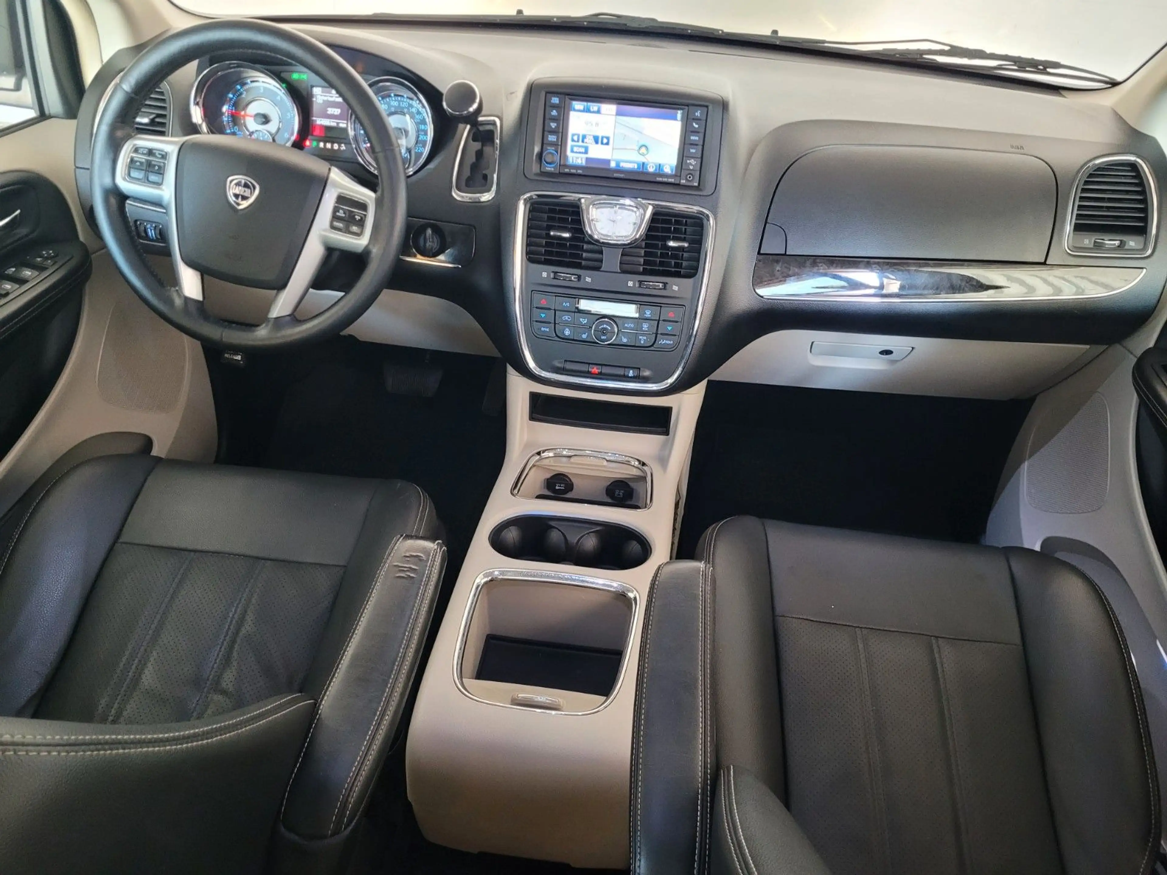 Lancia Voyager Gold*XENON*LEDER*NAVI*EL.SCHIEBTÜREN — photo 12
