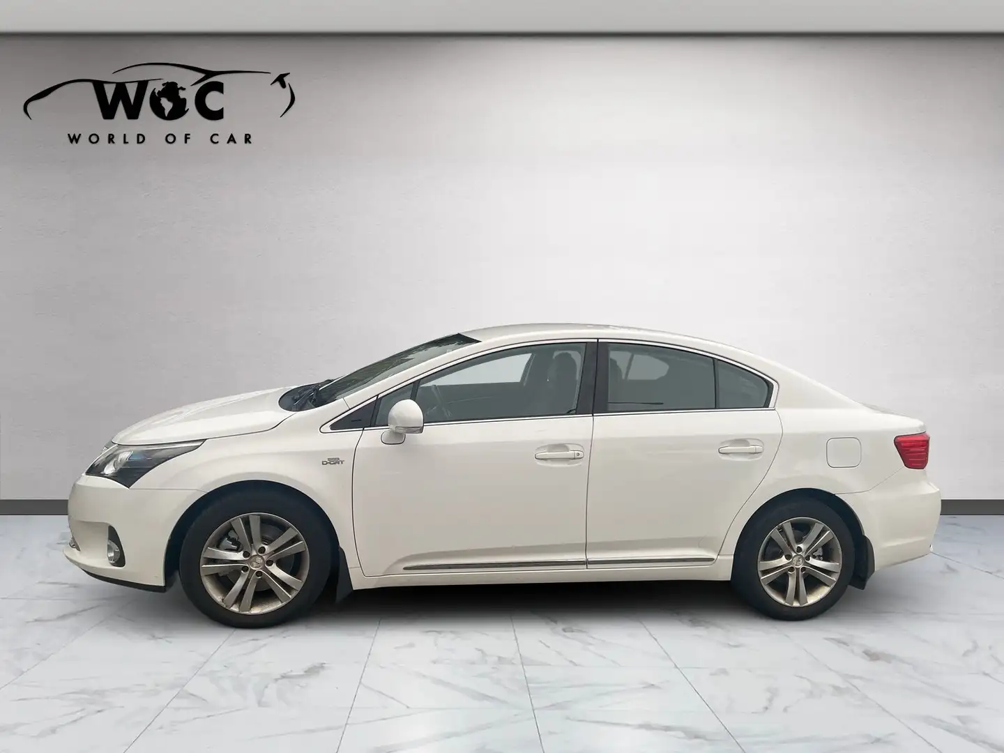 Toyota Avensis Executive 2.2 D-4D D-Cat RFK*SHZ*LEDER*TEMPOMAT Weiß - 2