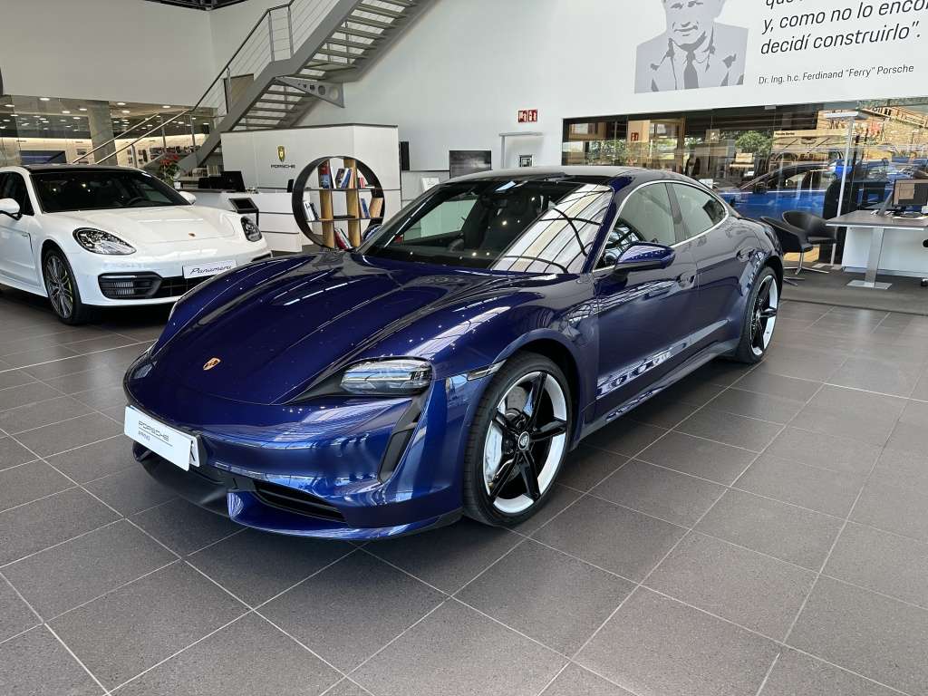 Porsche Taycan Turbo - foto 1