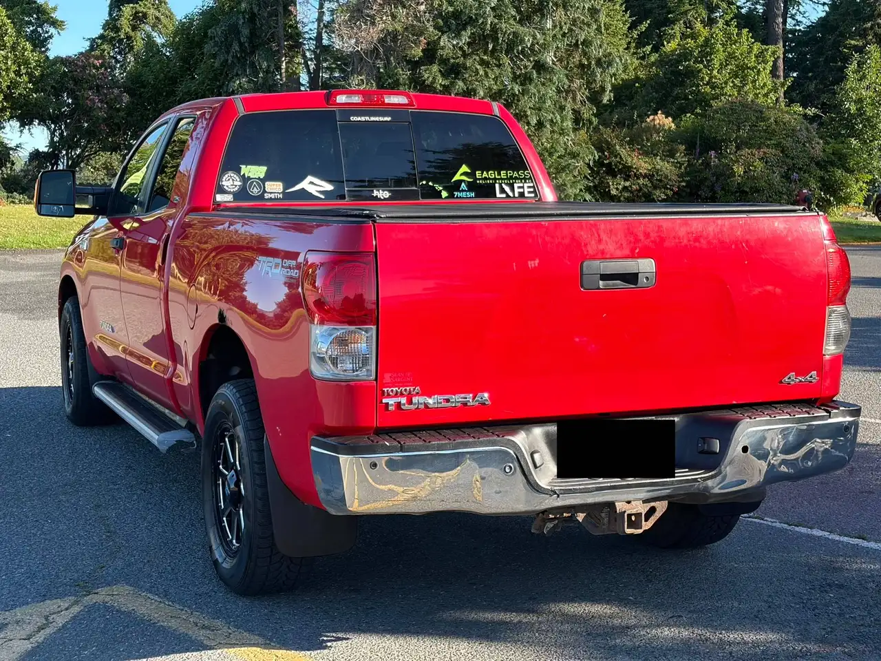 Toyota Tundra снимка Toyota Tundra