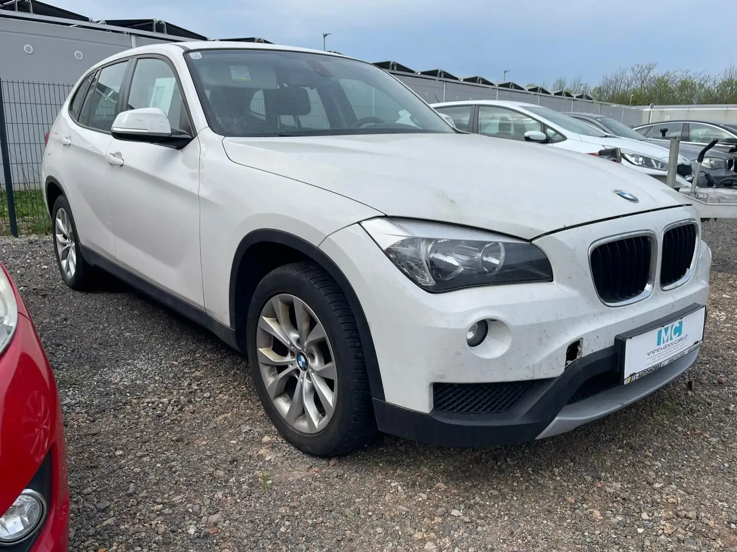 BMW X1 sDrive18d Motorschaden | Bastlerfahrzeug | Fixpre Weiß - 2