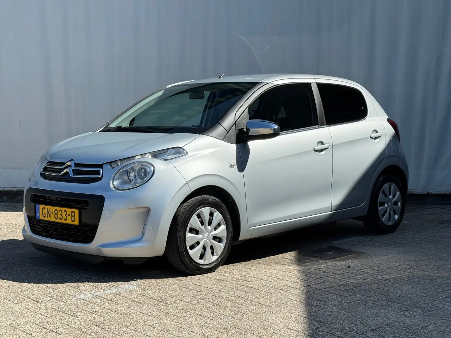 Citroen C1 1.0 e-VTi Shine Airco / Cruise control Grijs - 2