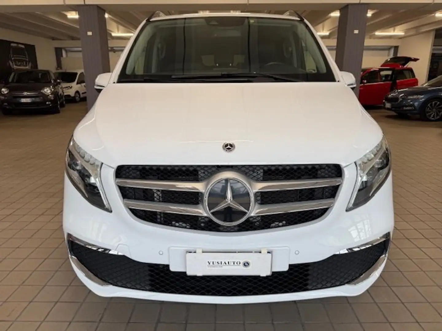 Mercedes-Benz V V Extralong 300 d Premium auto Wit - 2