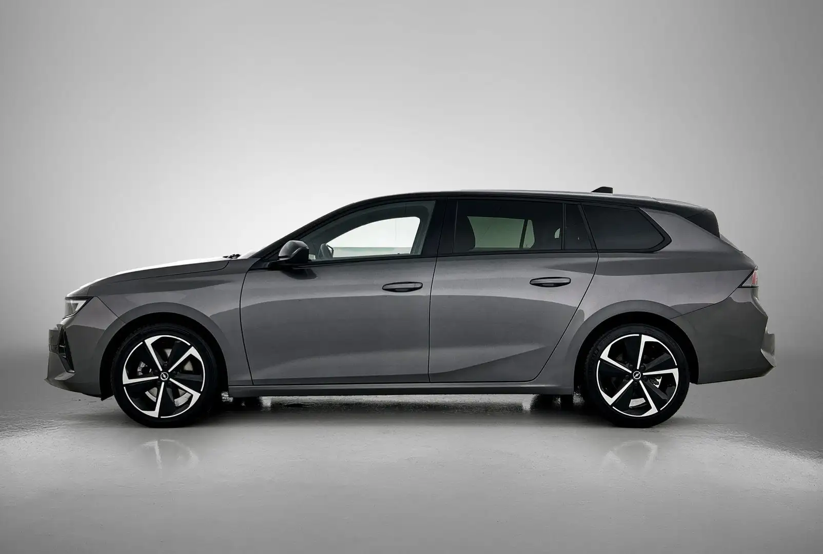 Opel Astra Sports Tourer 1.2 Turbo Hybrid GS | Navigatie | Cl Grijs - 2