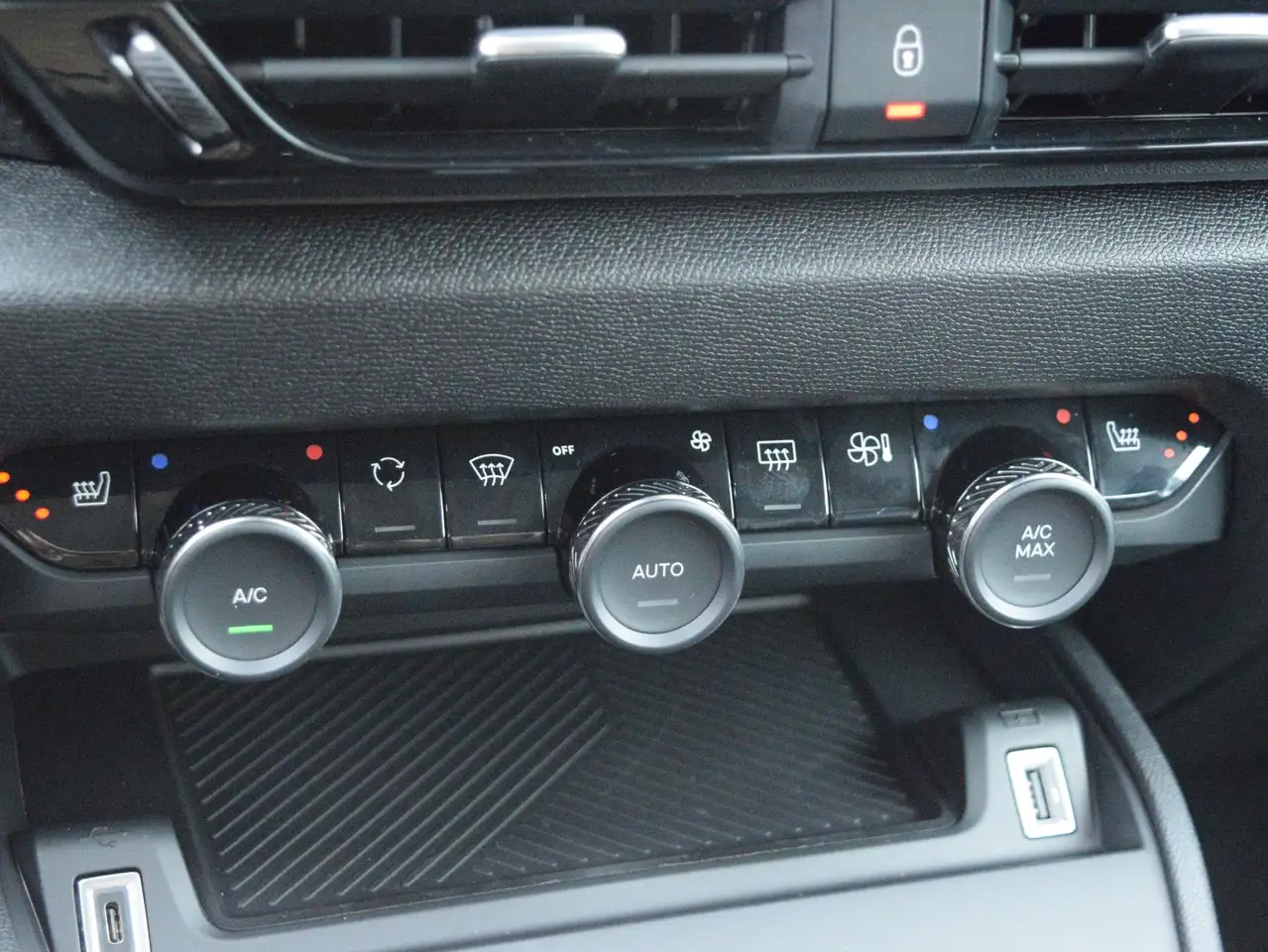 Citroen E-C4 Electric 2026 — фото 14