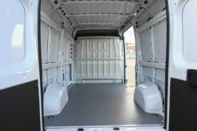 Fiat Ducato view 9