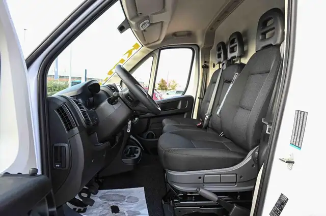 Fiat Ducato view 13