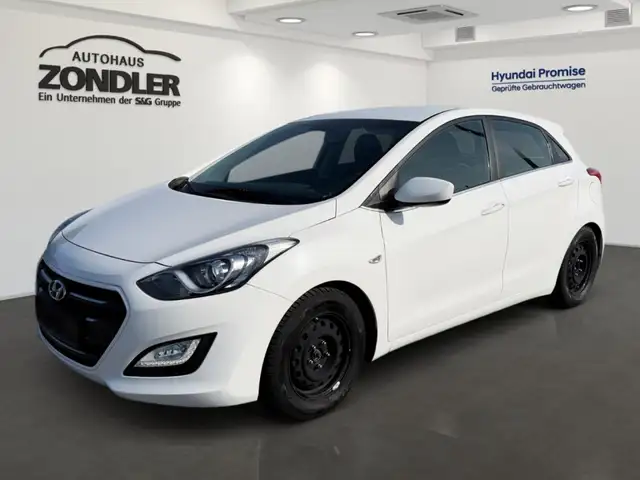 Hyundai i30 blue Trend Sitze SHZ LenkradHZG Alarm Temp Tel.-Vo