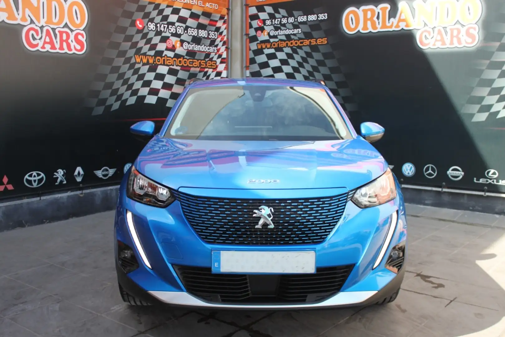 Peugeot 2008 Allure Pack Eléctrico 100kW Azul - 2