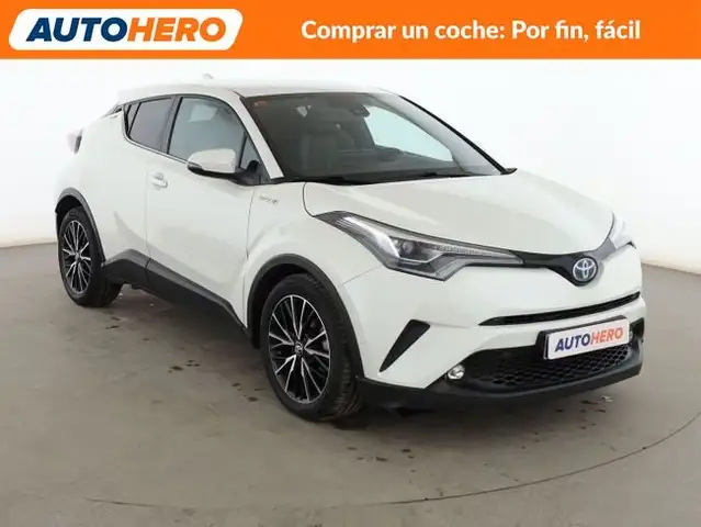 Toyota C-HR view 8