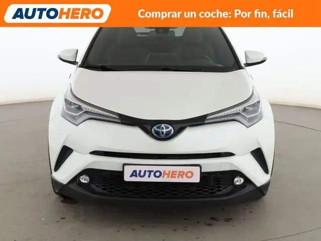 Toyota C-HR view 9