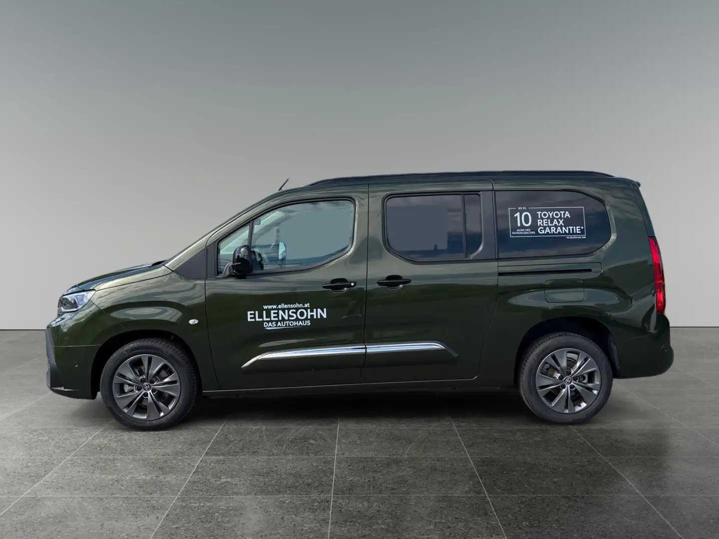 Toyota Proace City Verso 1,5l 130PS Family+ L2 AT Grün - 2