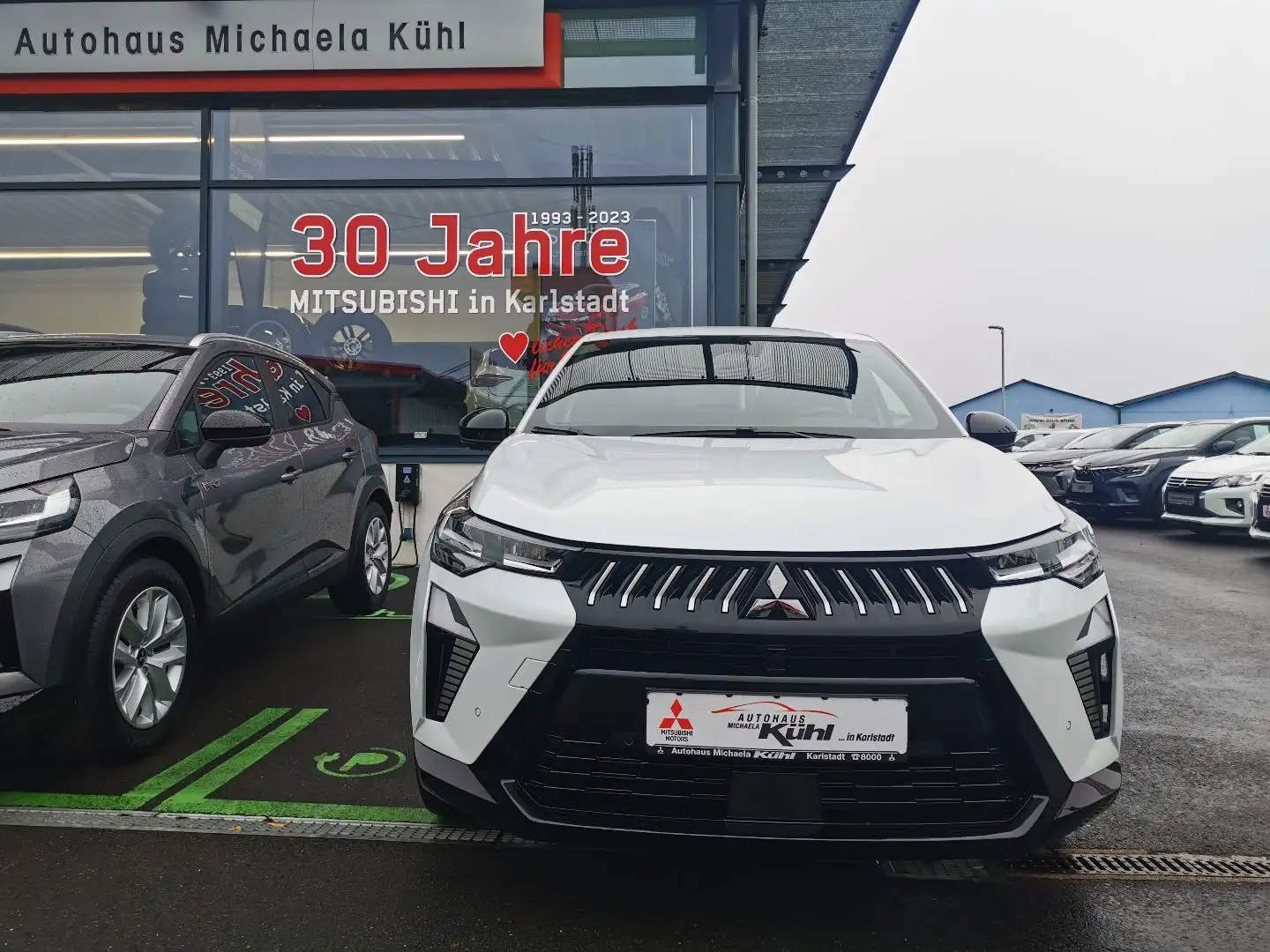 Mitsubishi Grandis Intro Ed. 1.8 Hybrid - 5 Jahre Werksgarantie Weiß - 1