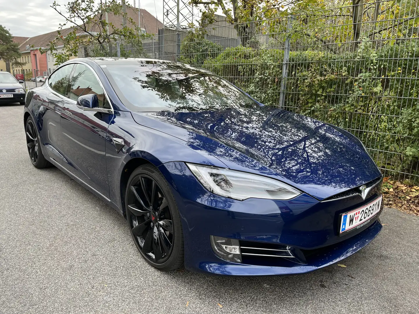 Tesla Model S 90D Free Supercharger Lebenslang - 1
