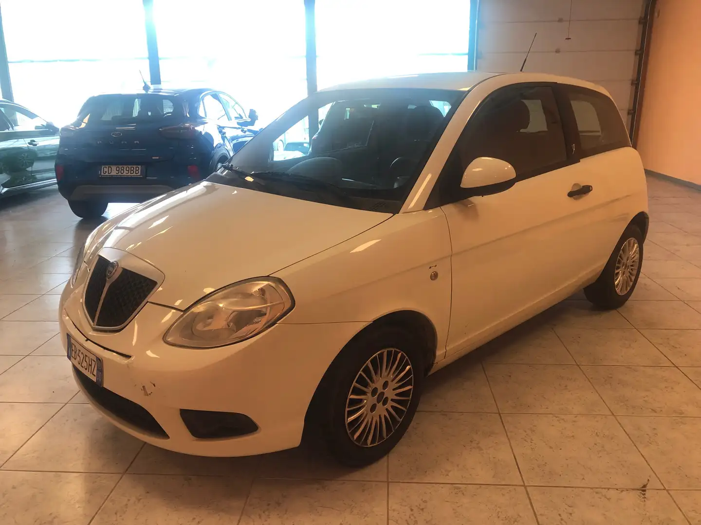 Lancia Ypsilon Ypsilon II 2007 1.2 8v Argento Blanco - 2