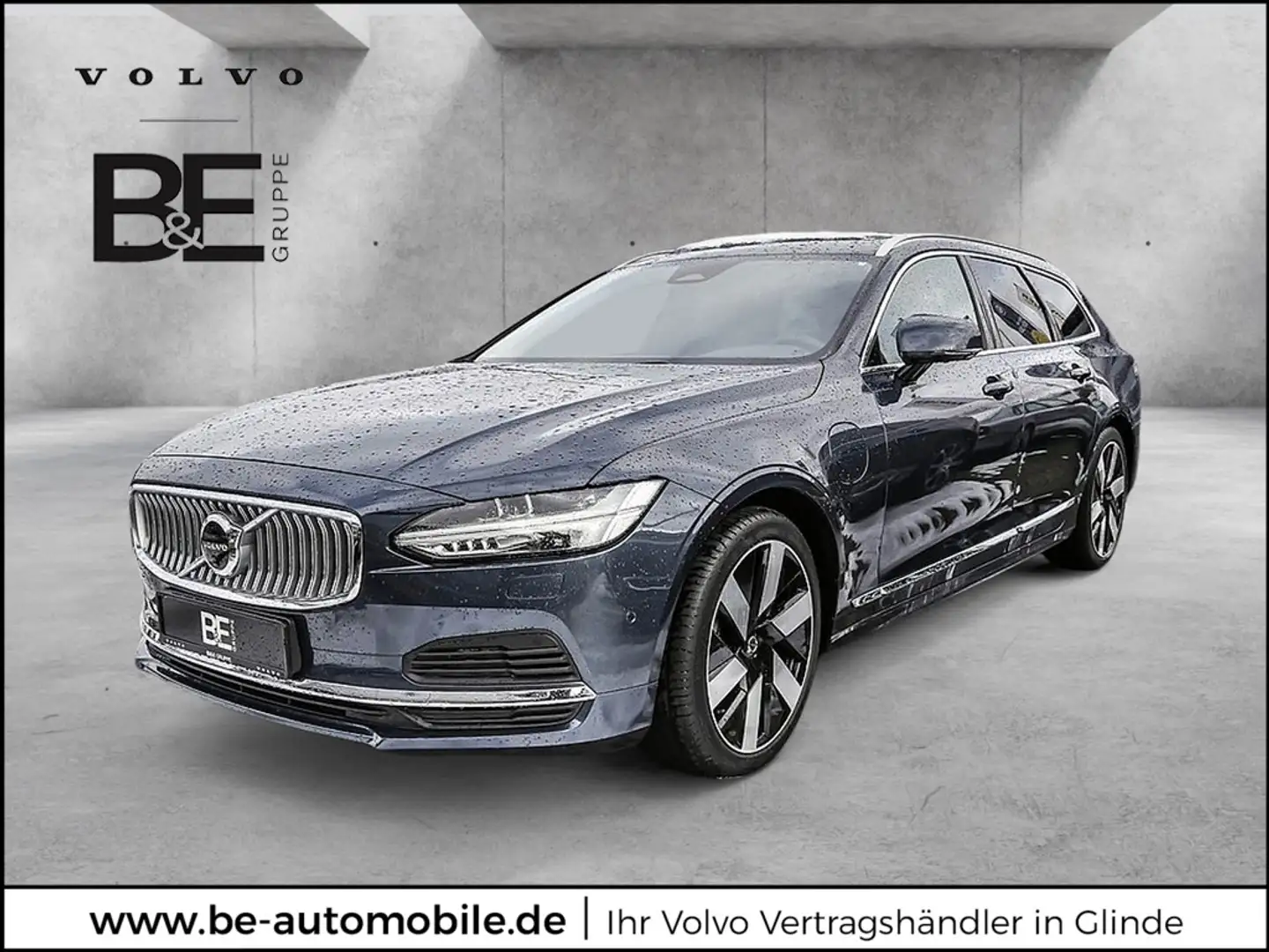 Volvo V90 Kombi 2.0 Plus Bright Recharge Plug-In Hybrid AWD Blau - 1