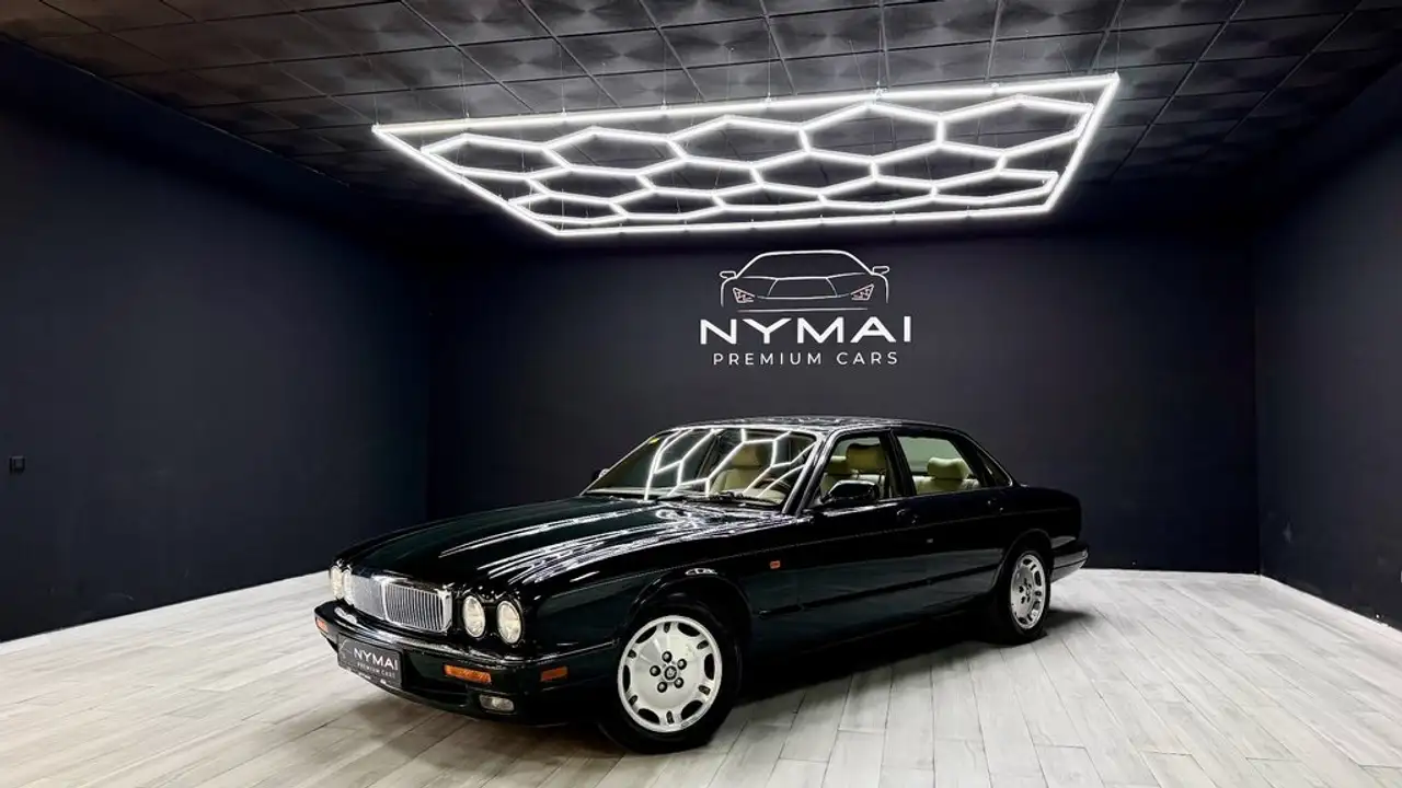 Jaguar XJ 6 3.2, foto 2