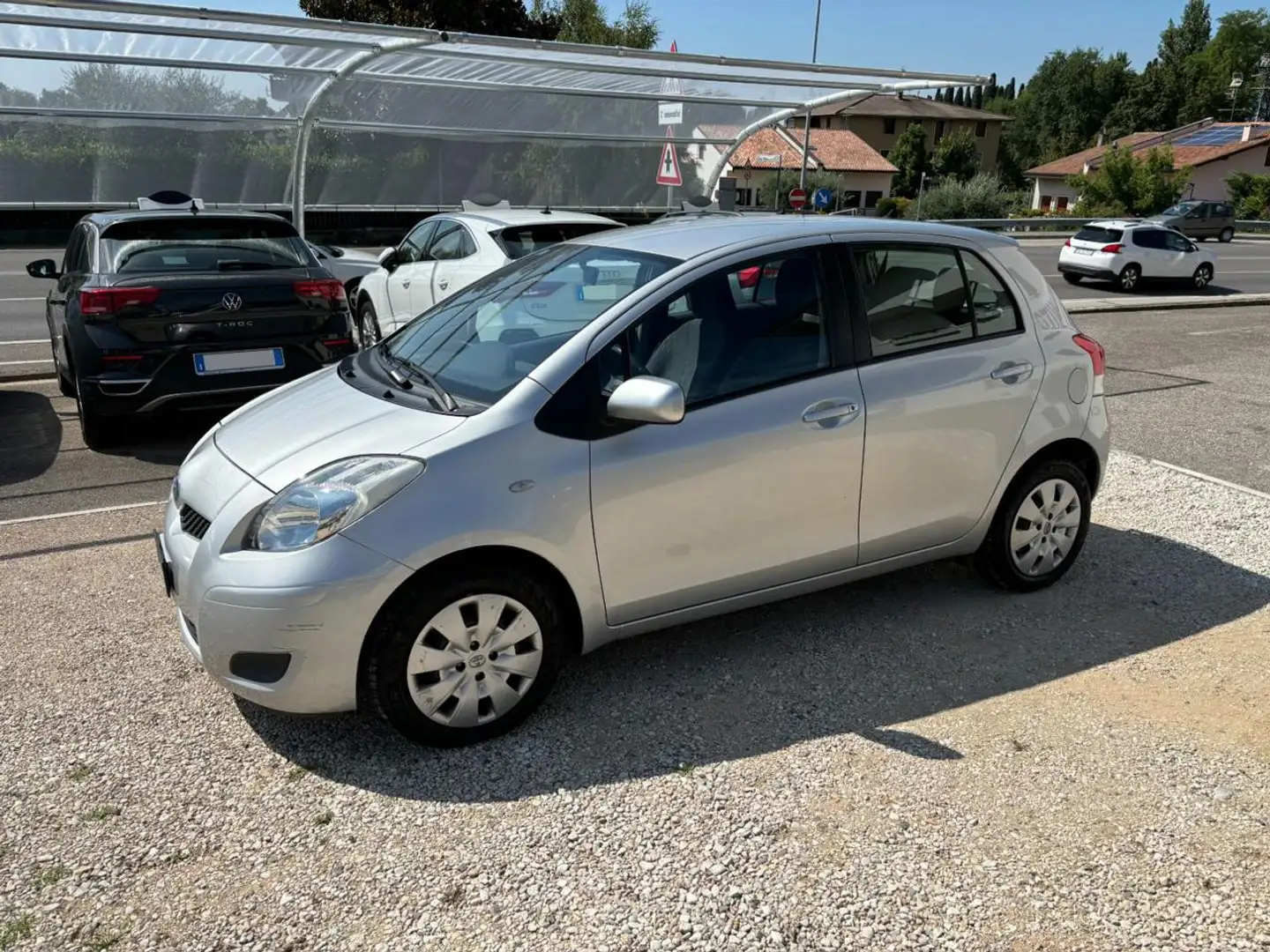 Toyota Yaris 1.3 5 porte Sol NEOPATENTATI Argent - 1
